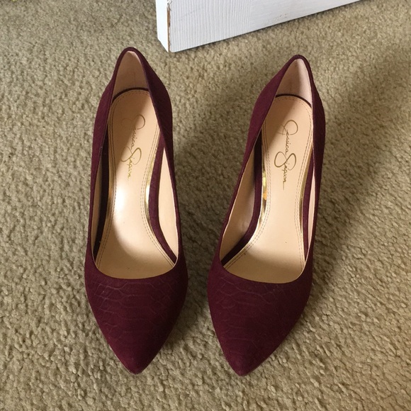 Wine colored pumps Clearance